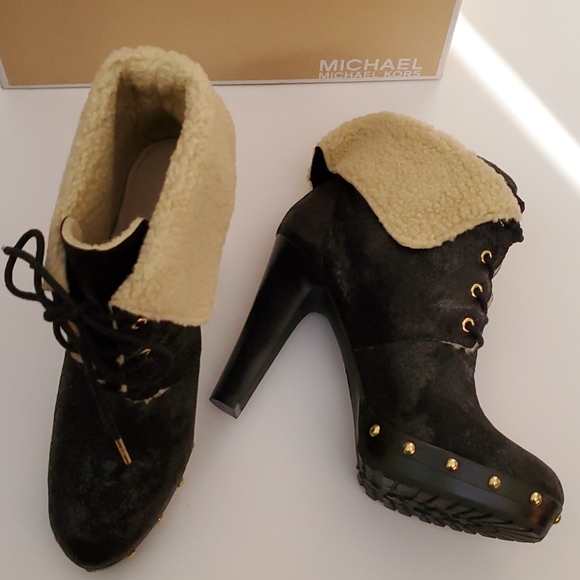 Michael Kors Boots - Picture 2 of 4